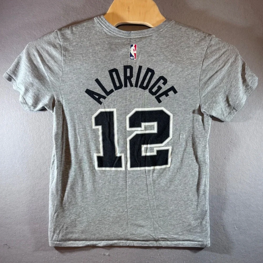 592 | Nike NBA San Antonio Spurs LaMarcus Aldridge #12‎ DriFit Gray Women Med - Picture 2 of 8